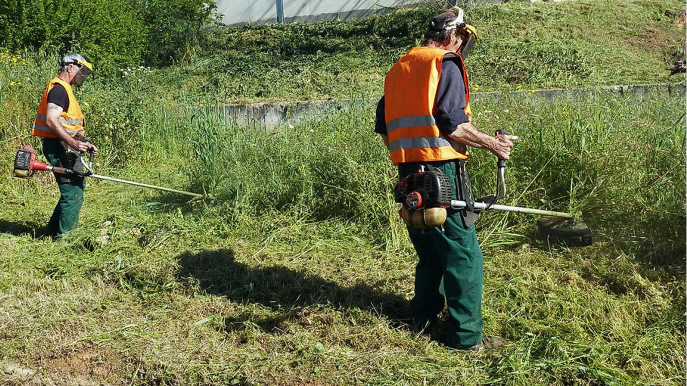 Υποχρεωτικός καθαρισμός οικοπέδων από τους ιδιοκτήτες, εν όψει αντιπυρικής περιόδου